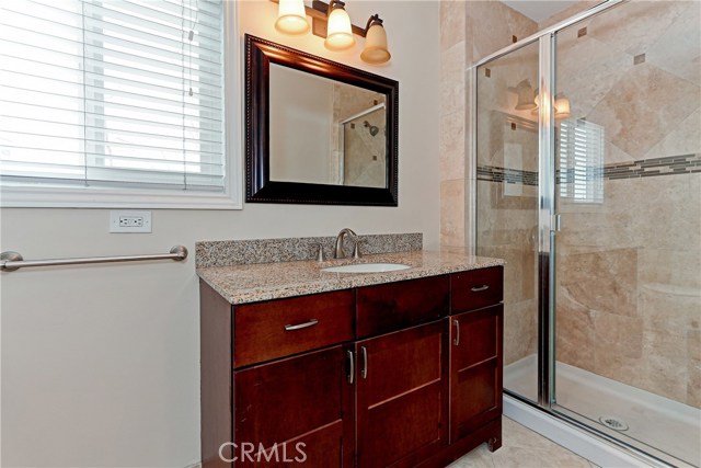 1217 24th Street, Hermosa Beach, California 90254, 3 Bedrooms Bedrooms, ,3 BathroomsBathrooms,Residential,Sold,24th,SB18287542