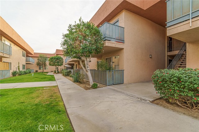 Detail Gallery Image 1 of 1 For 400 N Sunrise Way #260,  Palm Springs,  CA 92262 - 1 Beds | 1 Baths