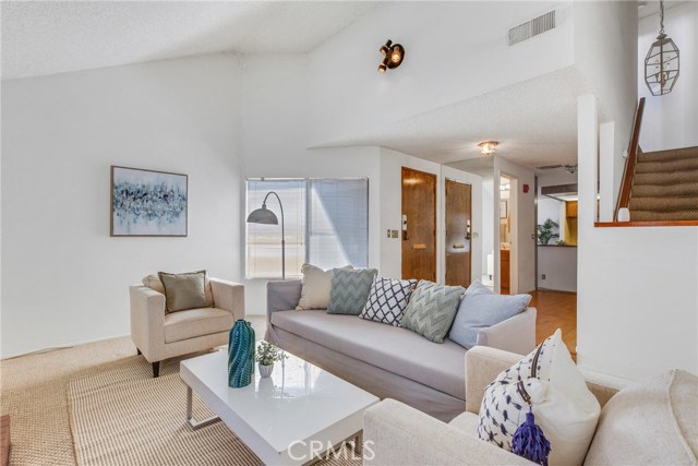 2 Bed Home for Sale in Van Nuys, California
