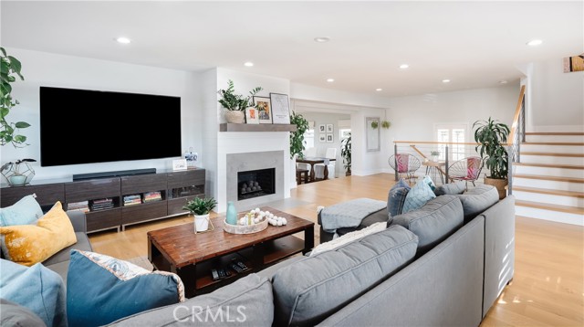 3520 Walnut Avenue, Manhattan Beach, California 90266, 3 Bedrooms Bedrooms, ,2 BathroomsBathrooms,Residential,Sold,Walnut,SB21036889