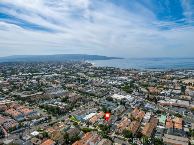 711 Irena Avenue, Redondo Beach, California 90277, 4 Bedrooms Bedrooms, ,2 BathroomsBathrooms,Residential,Sold,Irena,SB19226574