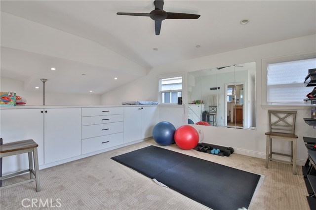 1725 Ford Avenue, Redondo Beach, California 90278, 4 Bedrooms Bedrooms, ,4 BathroomsBathrooms,Residential,Sold,Ford,CV21038454