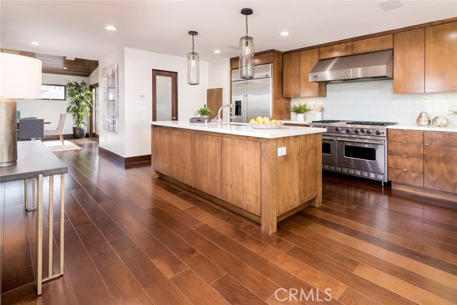 2131 Hermosa Avenue, Hermosa Beach, California 90254, 4 Bedrooms Bedrooms, ,4 BathroomsBathrooms,Residential,Sold,Hermosa,SB19016177