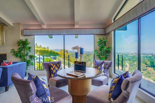 16 Deerhill Drive, Rolling Hills Estates, California 90274, 4 Bedrooms Bedrooms, ,3 BathroomsBathrooms,Residential,Sold,Deerhill,PV21103013