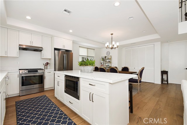 2606 Voorhees Avenue, Redondo Beach, California 90278, 3 Bedrooms Bedrooms, ,2 BathroomsBathrooms,Residential,Sold,Voorhees,SB19114138