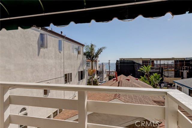 2813 Vista Drive, Manhattan Beach, California 90266, 4 Bedrooms Bedrooms, ,3 BathroomsBathrooms,Residential,Sold,Vista,SB20119545