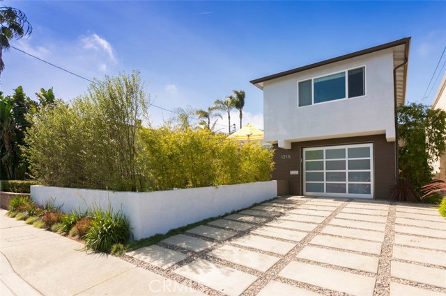 1215 Stanford Avenue, Redondo Beach, California 90278, 4 Bedrooms Bedrooms, ,3 BathroomsBathrooms,Residential,Sold,Stanford,SB17087258