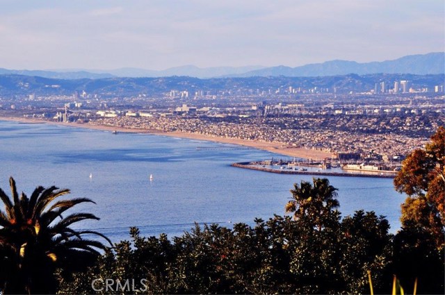 904 Via Nogales, Palos Verdes Estates, California 90274, 4 Bedrooms Bedrooms, ,4 BathroomsBathrooms,Residential,Sold,Via Nogales,PV18159668