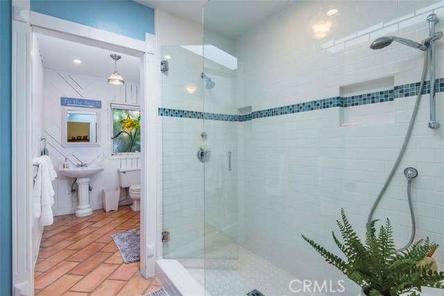 3211 Poinsettia Avenue, Manhattan Beach, California 90266, 5 Bedrooms Bedrooms, ,4 BathroomsBathrooms,Residential,Sold,Poinsettia,SB21171606