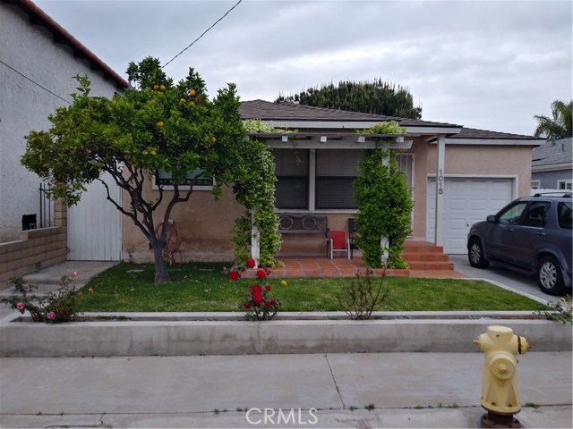 1015 2nd Street, Hermosa Beach, California 90254, 3 Bedrooms Bedrooms, ,2 BathroomsBathrooms,Residential,Sold,2nd,OC19110033