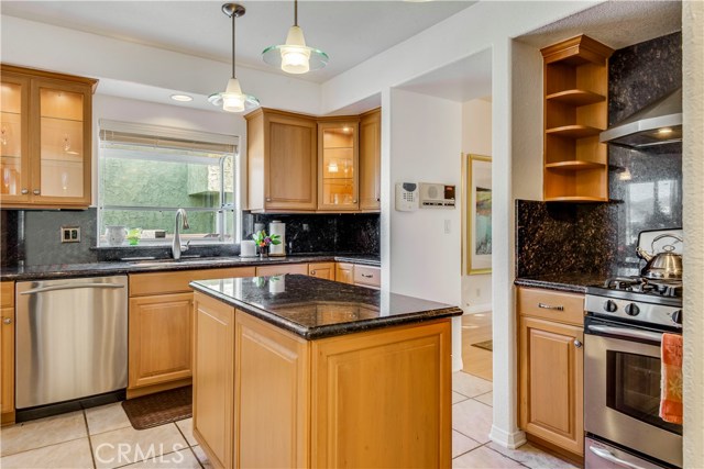 2308 Huntington Lane, Redondo Beach, California 90278, 4 Bedrooms Bedrooms, ,3 BathroomsBathrooms,Residential,Sold,Huntington,SB18274106