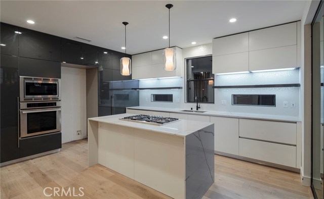 228 Helberta Avenue, Redondo Beach, California 90277, 4 Bedrooms Bedrooms, ,4 BathroomsBathrooms,Residential,Sold,Helberta,PV18015673