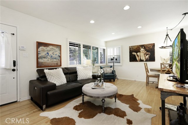 1713 Wendy Way, Manhattan Beach, California 90266, 2 Bedrooms Bedrooms, ,1 BathroomBathrooms,Residential,Sold,Wendy,SW18295611