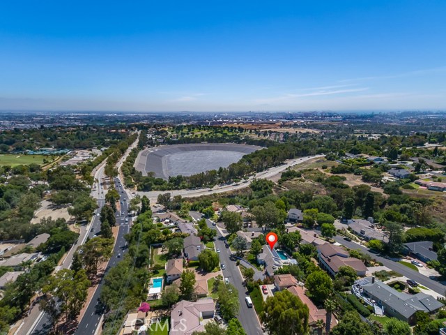 8 Hitching Post Drive, Rolling Hills Estates, California 90274, 4 Bedrooms Bedrooms, ,3 BathroomsBathrooms,Residential,Sold,Hitching Post,PV19180515