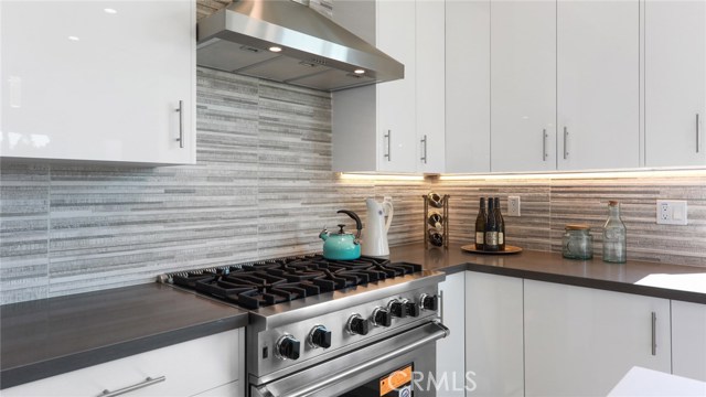 1702 Carlson Lane, Redondo Beach, California 90278, 3 Bedrooms Bedrooms, ,3 BathroomsBathrooms,Residential,Sold,Carlson,PV20186639