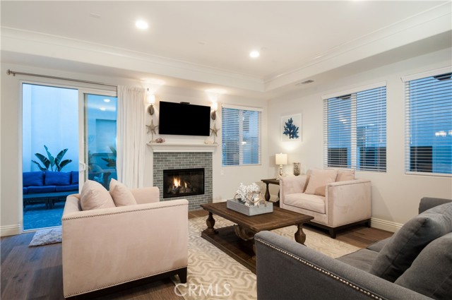 2110 Ernest Avenue, Redondo Beach, California 90278, 4 Bedrooms Bedrooms, ,3 BathroomsBathrooms,Residential,Sold,Ernest,SB21132960