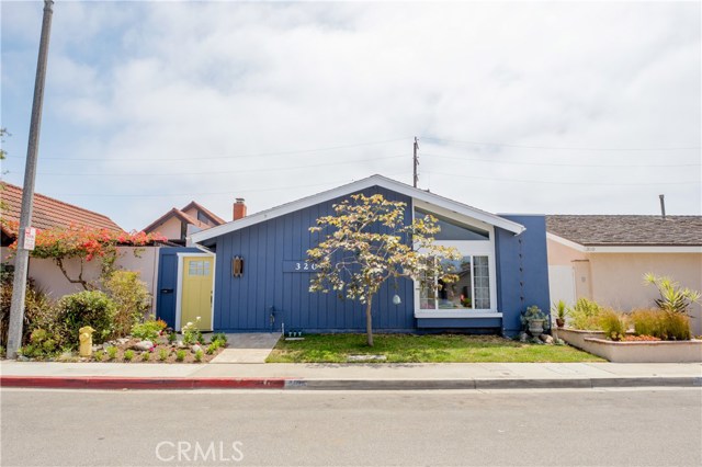 Photo of 320 Clipper Way, Seal Beach, CA 90740