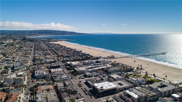 1641 Manhattan Avenue, Hermosa Beach, California 90254, ,Residential Income,Sold,Manhattan,SB19170124