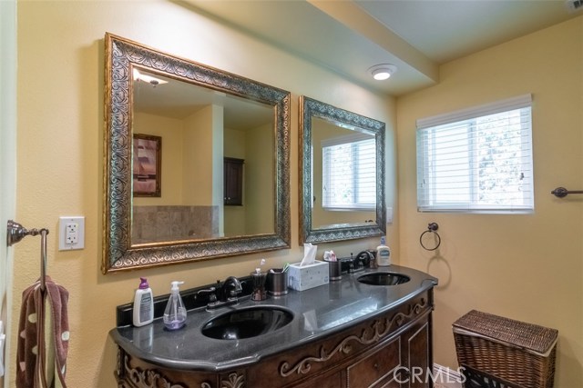 5405 Middlecrest Road, Rancho Palos Verdes, California 90275, 4 Bedrooms Bedrooms, ,3 BathroomsBathrooms,Residential,Sold,Middlecrest,PV18080454