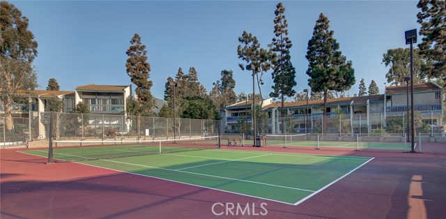 631 Prospect Avenue, Redondo Beach, California 90277, 2 Bedrooms Bedrooms, ,2 BathroomsBathrooms,Residential,Sold,Prospect,SB21042569