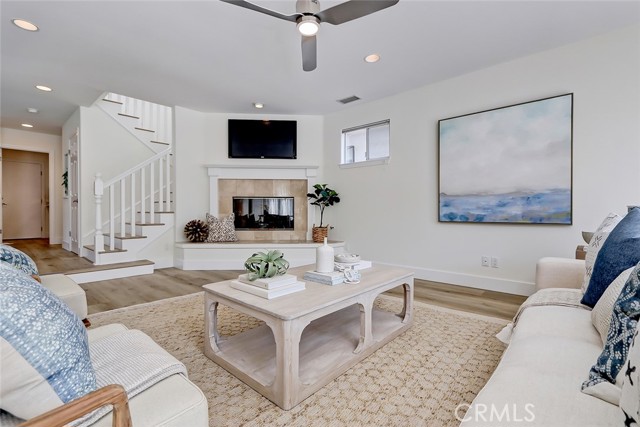 MAIN LIVING AREA/GREAT ROOM