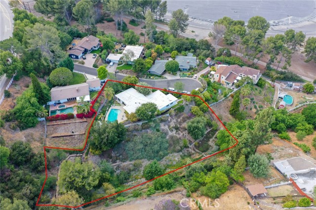 4 Spinning Wheel Lane, Rolling Hills Estates, California 90274, 4 Bedrooms Bedrooms, ,3 BathroomsBathrooms,Residential,Sold,Spinning Wheel,SB21079311