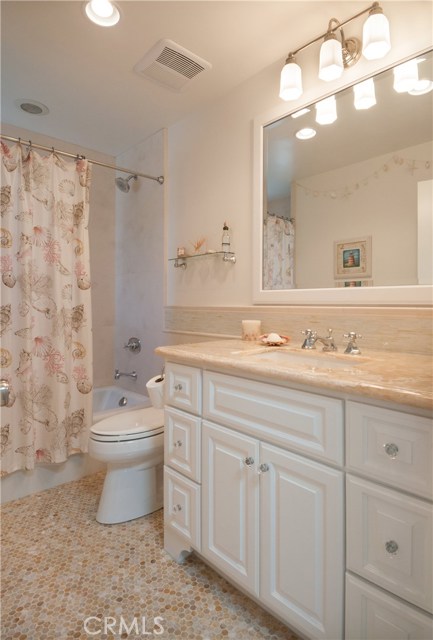 872 27th Street, Manhattan Beach, California 90266, 4 Bedrooms Bedrooms, ,3 BathroomsBathrooms,Residential,Sold,27th,SB20136143