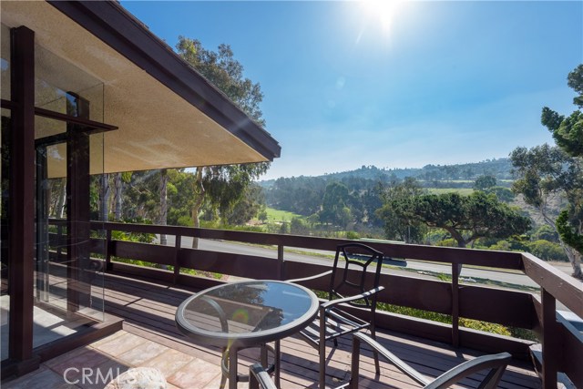 2917 Palos Verdes Drive, Palos Verdes Estates, California 90274, 4 Bedrooms Bedrooms, ,1 BathroomBathrooms,Residential,Sold,Palos Verdes,SB18027139