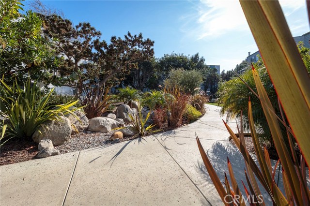 250 The Village, Redondo Beach, California 90277, ,1 BathroomBathrooms,Residential,Sold,The Village,SB18013059