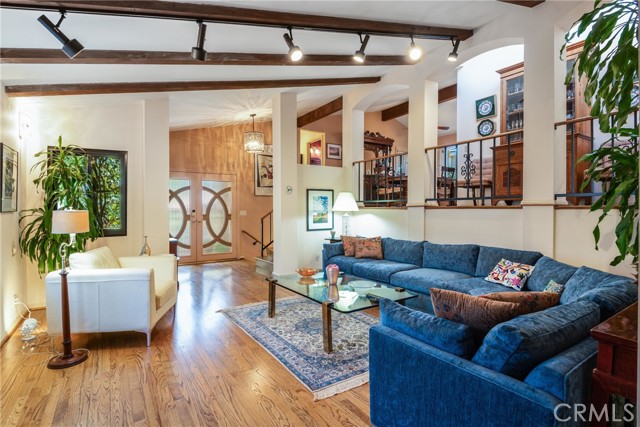 2217 Valley Drive, Manhattan Beach, California 90266, 4 Bedrooms Bedrooms, ,2 BathroomsBathrooms,Residential,Sold,Valley,SB21051487