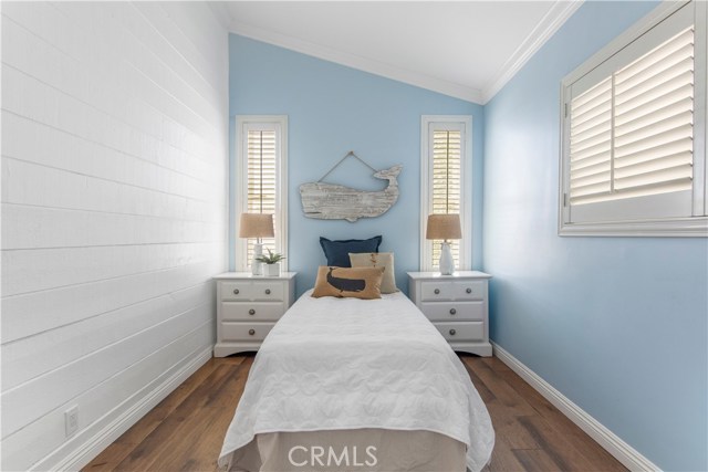 329 4th Street, Manhattan Beach, California 90266, 3 Bedrooms Bedrooms, ,2 BathroomsBathrooms,Residential,Sold,4th,SB20090773