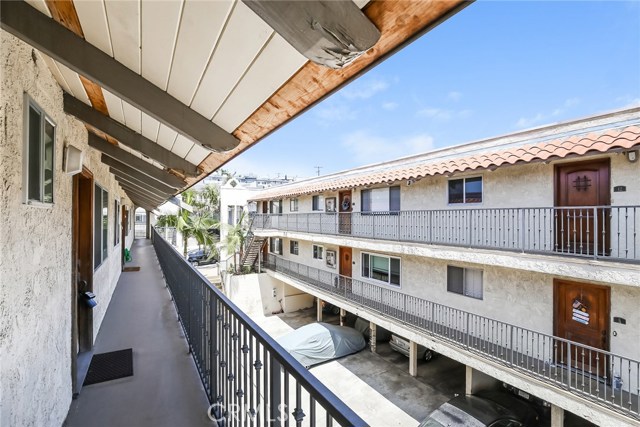 640 Manhattan Beach Boulevard, Manhattan Beach, California 90266, 2 Bedrooms Bedrooms, ,2 BathroomsBathrooms,Residential,Sold,Manhattan Beach,RS20159337