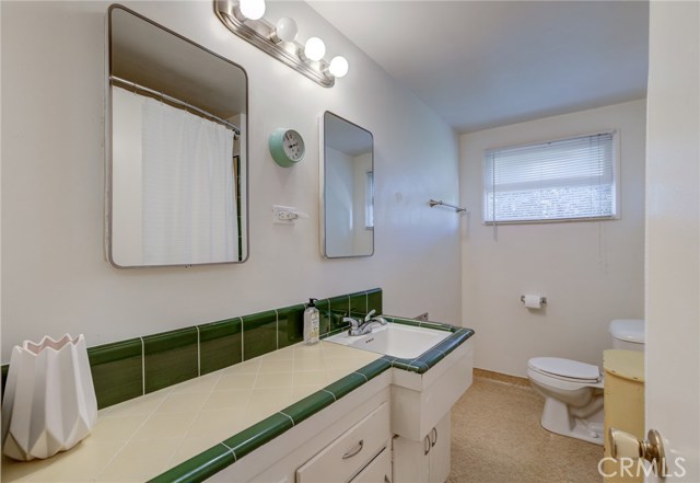 1965 Manhattan Avenue, Hermosa Beach, California 90254, 3 Bedrooms Bedrooms, ,2 BathroomsBathrooms,Residential,Sold,Manhattan,SB20021506