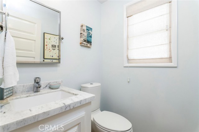 18 5th Street, Hermosa Beach, California 90254, 3 Bedrooms Bedrooms, ,4 BathroomsBathrooms,Residential,Sold,5th,SB18157510