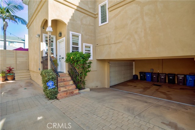 2403 Rockefeller Lane, Redondo Beach, California 90278, 3 Bedrooms Bedrooms, ,2 BathroomsBathrooms,Residential,Sold,Rockefeller,SB20237105