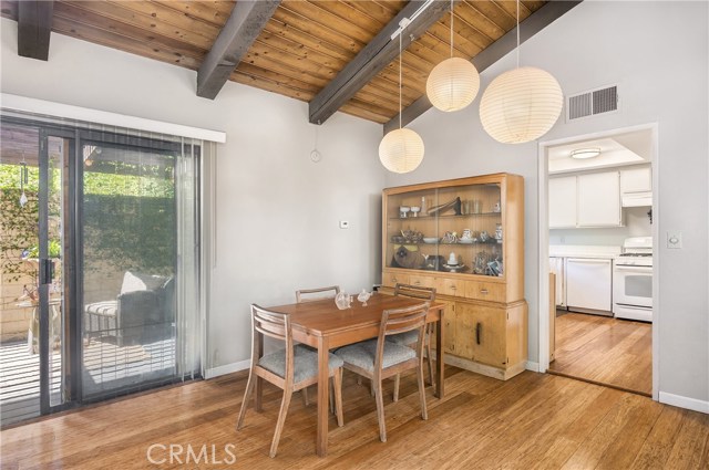 dining area dining area