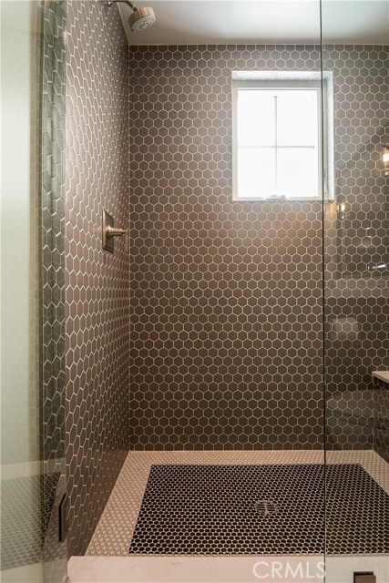 913 5th Street, Hermosa Beach, California 90254, 4 Bedrooms Bedrooms, ,3 BathroomsBathrooms,Residential,Sold,5th,SB19171700