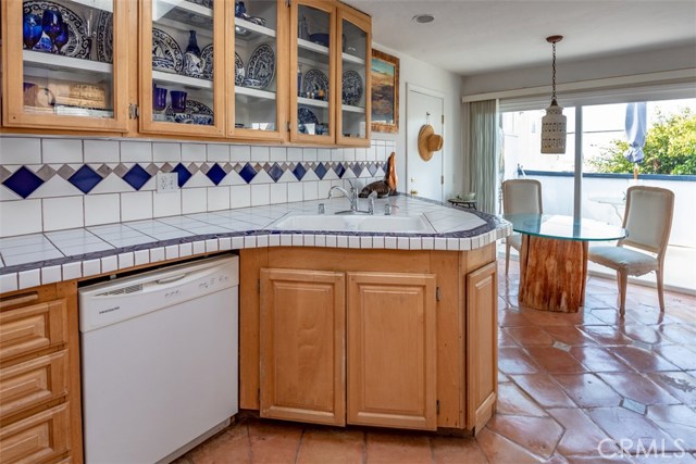 823 Monterey Boulevard, Hermosa Beach, California 90254, 3 Bedrooms Bedrooms, ,2 BathroomsBathrooms,Residential,Sold,Monterey,SB19053974