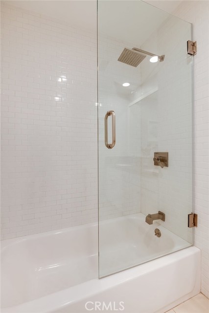 3528 Maple Avenue, Manhattan Beach, California 90266, 3 Bedrooms Bedrooms, ,2 BathroomsBathrooms,Residential,Sold,Maple,SB20187420