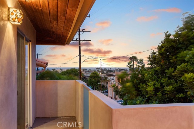 616 Garnet Street, Redondo Beach, California 90277, 4 Bedrooms Bedrooms, ,2 BathroomsBathrooms,Residential,Sold,Garnet,SB20102814