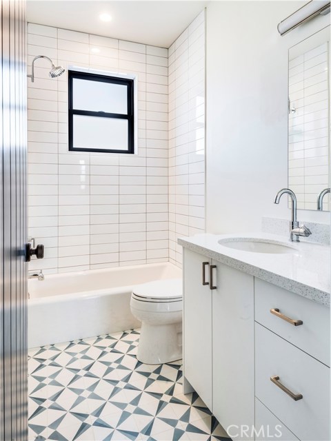 2310 Carnegie Lane, Redondo Beach, California 90277, 4 Bedrooms Bedrooms, ,3 BathroomsBathrooms,Residential,Sold,Carnegie,SB18154472