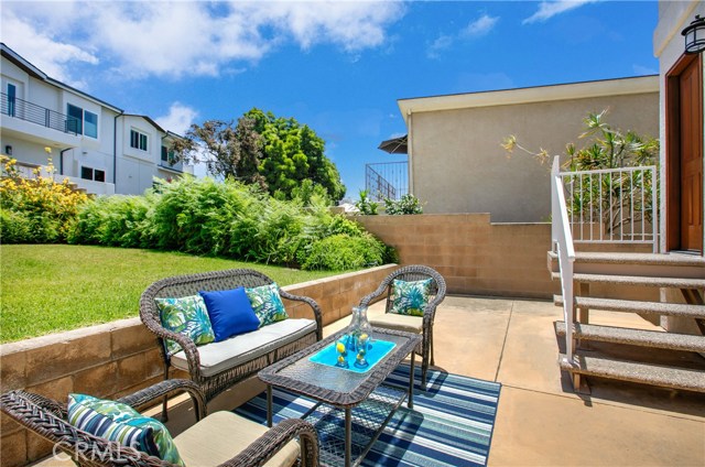 110 El Redondo Avenue, Redondo Beach, California 90277, 4 Bedrooms Bedrooms, ,4 BathroomsBathrooms,Residential,Sold,El Redondo,SB19166806