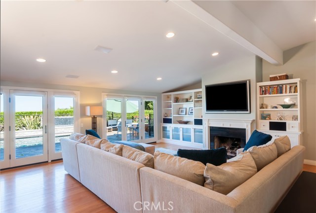1505 Via Asturias, Palos Verdes Estates, California 90274, 4 Bedrooms Bedrooms, ,2 BathroomsBathrooms,Residential,Sold,Via Asturias,SB17083170