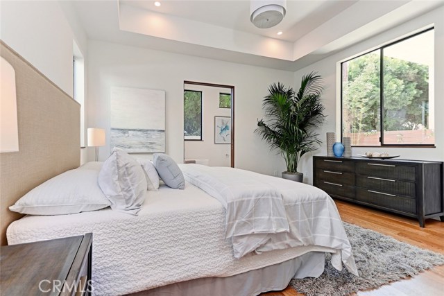 1154 6th Street, Hermosa Beach, California 90254, 4 Bedrooms Bedrooms, ,5 BathroomsBathrooms,Residential,Sold,6th,SB19225837