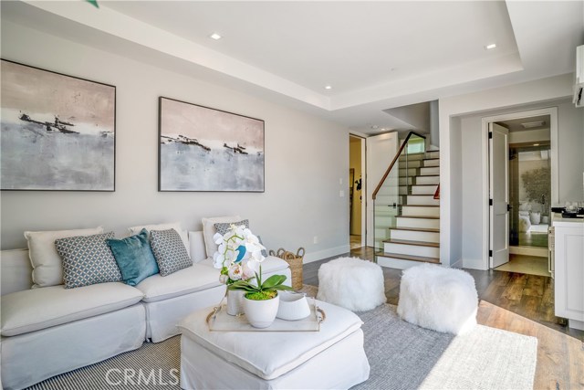 301 20th Street, Manhattan Beach, California 90266, 4 Bedrooms Bedrooms, ,5 BathroomsBathrooms,Residential,Sold,20th,SB19211056