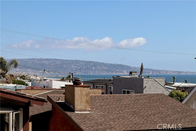 231 29th Street, Hermosa Beach, California 90254, 4 Bedrooms Bedrooms, ,4 BathroomsBathrooms,Residential,Sold,29th,SB20113708