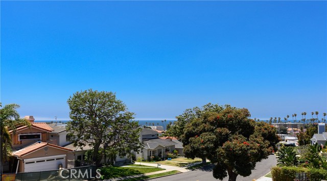 321 Avenue F, Redondo Beach, California 90277, 3 Bedrooms Bedrooms, ,2 BathroomsBathrooms,Residential,Sold,Avenue F,SB19136354