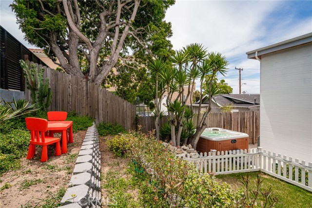 1944 Ardmore Avenue, Manhattan Beach, California 90266, 3 Bedrooms Bedrooms, ,2 BathroomsBathrooms,Residential,Sold,Ardmore,SB20111150