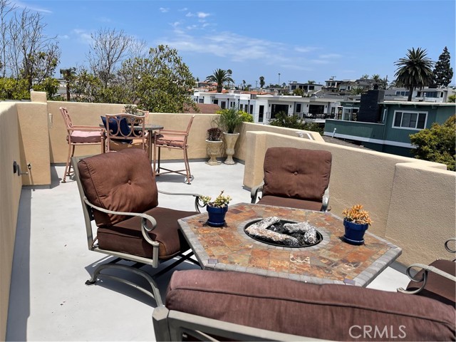 The expansive Rooftop Deck...