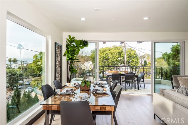 636 Vincent Park, Redondo Beach, California 90277, 3 Bedrooms Bedrooms, ,2 BathroomsBathrooms,Residential,Sold,Vincent Park,SB19274738